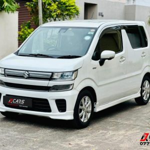 5 Seats 4 Doors Viyaparimoolai, Point Pedro 📍 Thirunelvely, Jaffna 📍